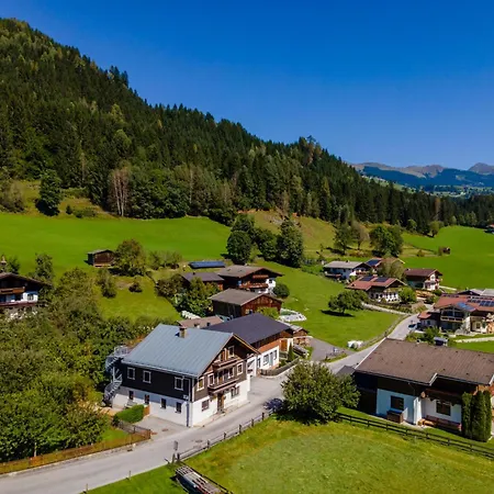 Kitzbueheler Alpen Xl Semesterbostad *